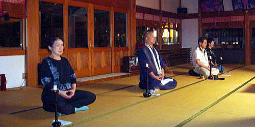 �����ɂč��T�~��